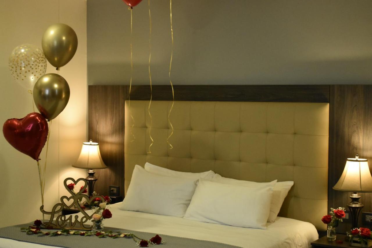 Hotel Hr Amada קוקוטה מראה חיצוני תמונה